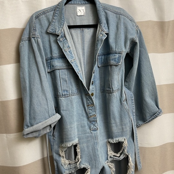 Jean jump suit - Picture 2 of 2